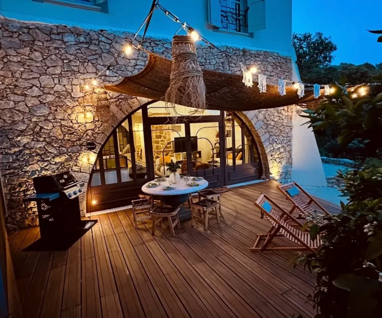photo_gite_maset_terrasse illuminée