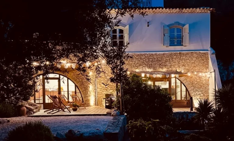 La vie en exterieur terrasses illuminees